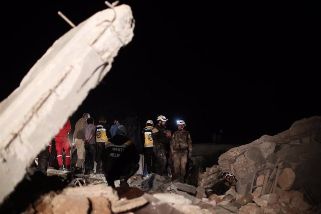 Siria.- Mueren siete personas, entre ellos cinco niños, en nuevos bombardeos del Ejército de Siria en Idlib