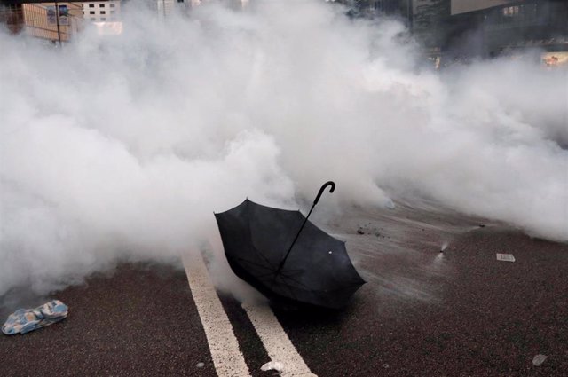 China.- Las autoridades de Hong Kong cierran las oficinas gubernamentales debido a las protestas