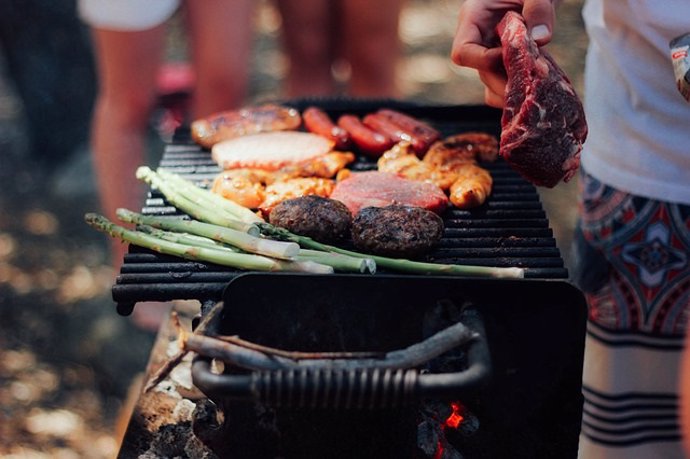 EE.UU.- El aumento del consumo de carne roja, especialmente la procesada, se asocia con mayor riesgo de muerte prematura