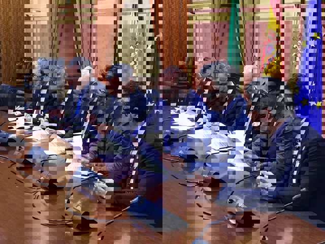 Firma del acuerdo presupuestario andaluz entre PP, Ciudadanos y Vox