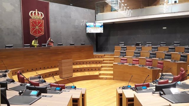 El Parlamento foral estrena nuevo sistema audiovisual, que ha tenido un coste de 1,7 millones