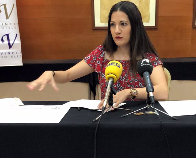 La 'número dos' de Cs en el Ayuntamiento de Salamanca renuncia a su acta de concejal "por dignidad"