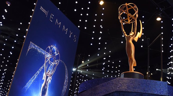 La Academia de Televisión estadounidense sanciona a varios actores por "votar en bloque" en los Premios Emmy