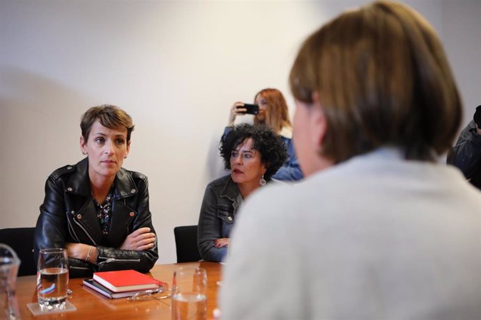 La candidata socialista a la Presidencia de Navarra, María Chivite, se reúne con representantes de Geroa Bai