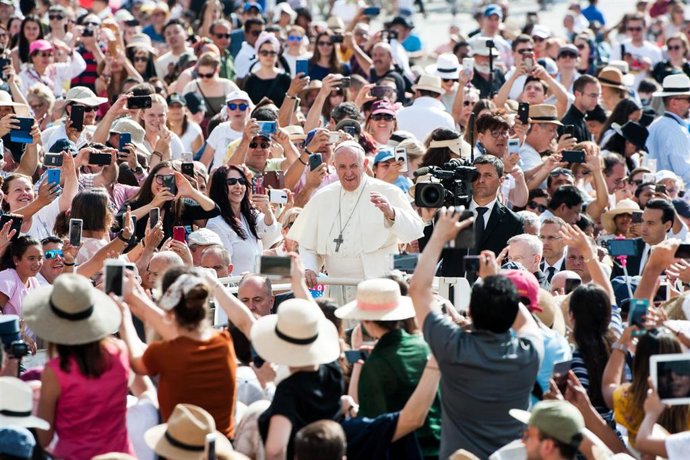Pope leads general audience