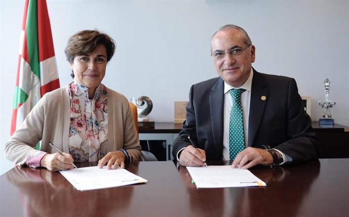 I-DE y el Departamento de Medio Ambiente formalizan el convenio para la protección de la avifauna