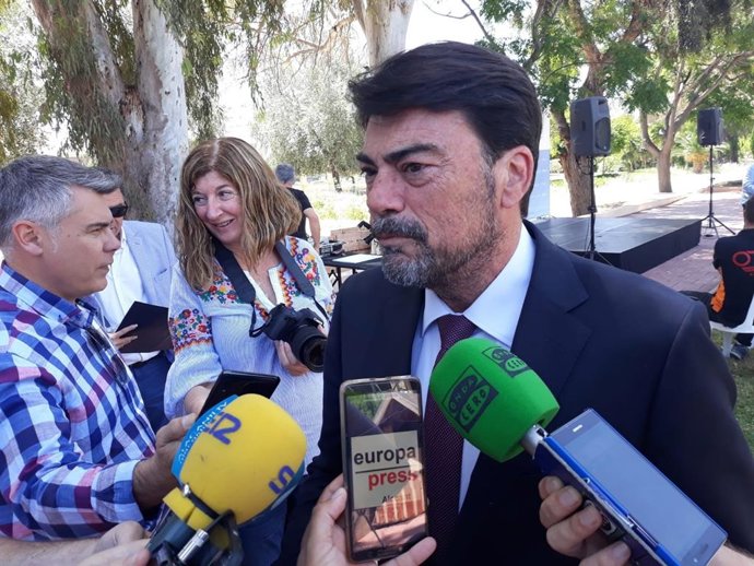 Alicante.- Barcala responde a la subdelegada sobre violencia de género: "El ayuntamiento cumple con creces"