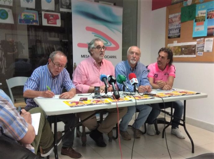 Almería.-La Mesa del Tren convoca una concentración el día 27 contra el "abandono ferroviario" que padece la provincia