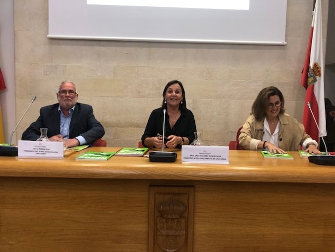 Foro Educación Cantabria lanza la revista educativa Nexo2 y dedica su primer número al "necesario" pacto en este ámbito