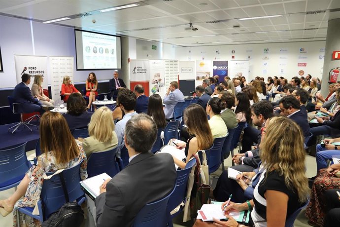 Sevilla.- Más de 200 directivos participan en el IV Encuentro Anual del Foro de los Recursos Humanos en Loyola