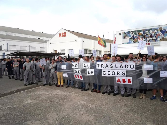 Córdoba.- CCOO anuncia que defenderá el empleo en la fábrica de ABB en Córdoba ante el ERE anunciado por la empresa