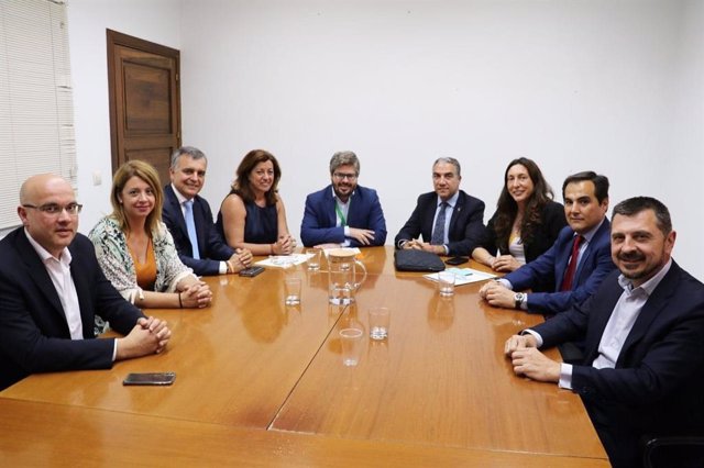 26M.- PP-A Y Cs Anuncian Un Acuerdo Para La Gobernabilidad De "Un Amplio Número De Municipios De Andalucía"