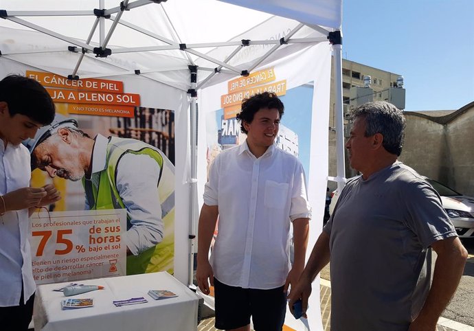 AMP.- Una campaña sensibiliza a los pescadores del riesgo de sufrir cáncer de pi