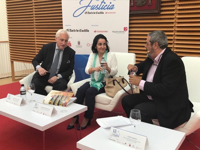 La magistrada María Ángeles Parra plantea la modificación del derecho de sucesiones para adaptarlo al siglo XXI