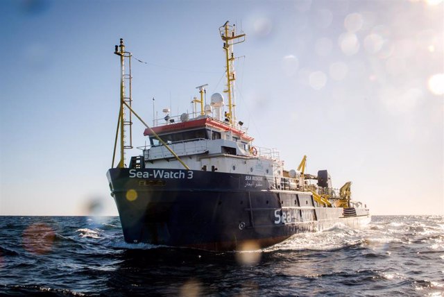 Europa.- Salvini prohíbe al barco de rescate de la ONG Sea Watch que desembarque sus 52 migrantes en puertos italianos