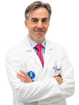 Sevilla.- El cirujano López Vidriero presenta una técnica para operar el ligamento cruzado anterior con beneficios