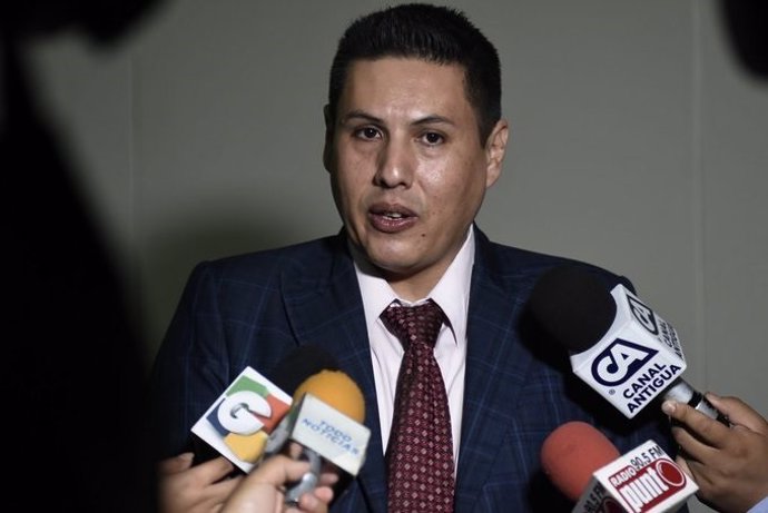 El fiscal electoral de Guatemala huye del país tras recibir amenazas de muerte antes de las elecciones presidenciales