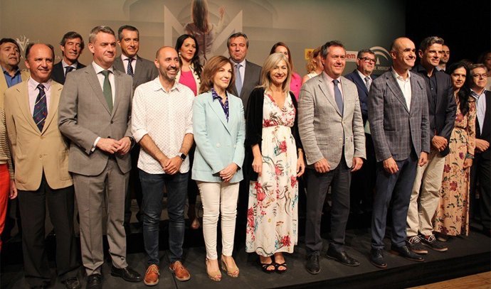 Sevilla.- Cuatro óperas, 'West side story', Sara Baras, Ana Belén o Pat Metheny, en la próxima temporada del Maestranza