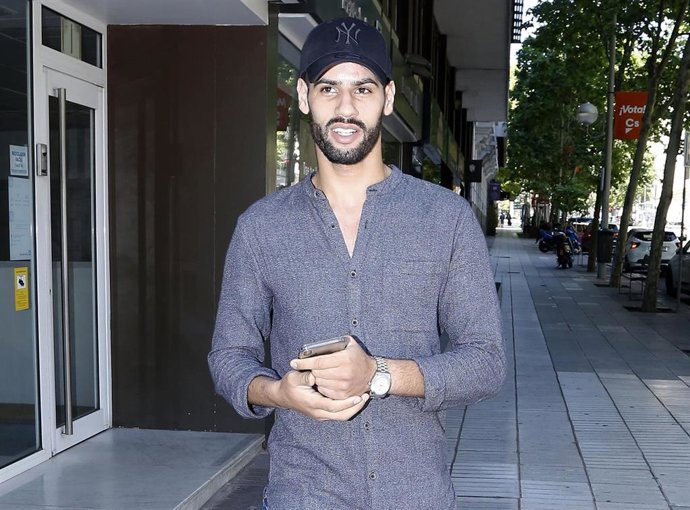 La reacción de Asraf al reencuentro de Isa Pantoja y Omar Montes