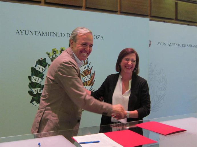 Zaragoza.-Azcón emplaza a Vox a explicar el cambio de actitud y les recuerda que si no le votan habrá alcaldesa del PSOE