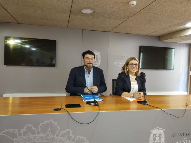 AV.- PP y Ciudadanos cierran un doble acuerdo y gobernarán los próximos cuatro Ayuntamiento y Diputación de Alicante