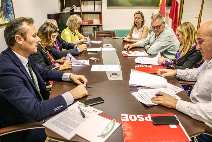 PRC y PSOE cierran acuerdo de Gobierno de Cantabria, con Educación y Medio Ambiente en manos regionalistas