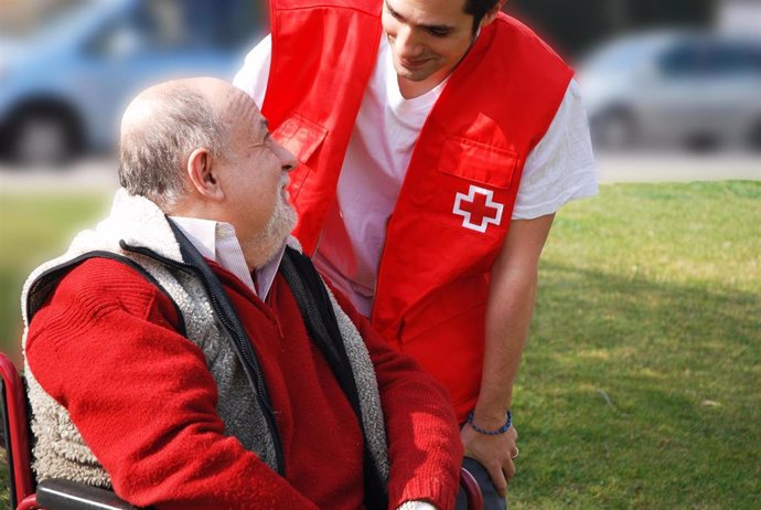 Cruz Roja Navarra atendió en 2018 a 259 personas mayores que sufrieron o estaban en riesgo de sufrir maltrato