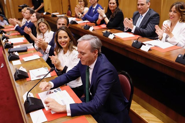 AMP.- Jorge Azcón (PP), alcalde de Zaragoza con los apoyos de Cs y Vox