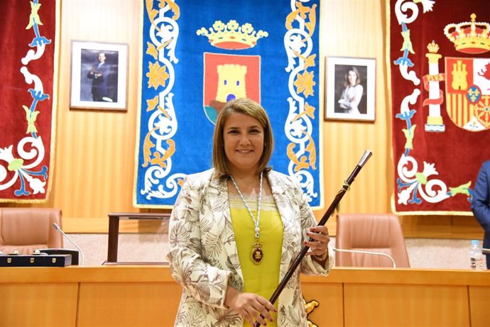 Tita García (PSOE) transmite un mensaje de "optimismo e ilusión" tras convertirse en alcaldesa de Talavera