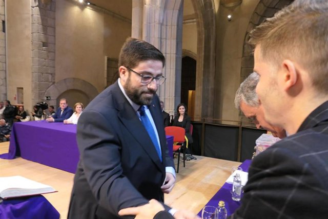 AMP.- El expresidente de la Diputación y exmilitante del PP, elegido alcalde de la capital abulense con Por Ávila