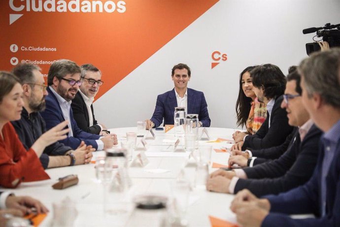 Rivera reiterará a Sánchez este martes que Ciudadanos no le hará presidente "ni por activa ni por pasiva"