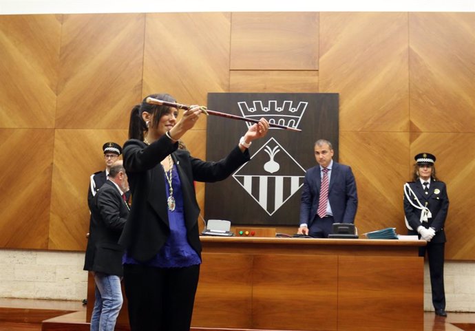 Av.- Farrés (PSC), primera alcaldessa de Sabadell, grcies al suport de Podem: "És fruit de la lluita de moltes dones"