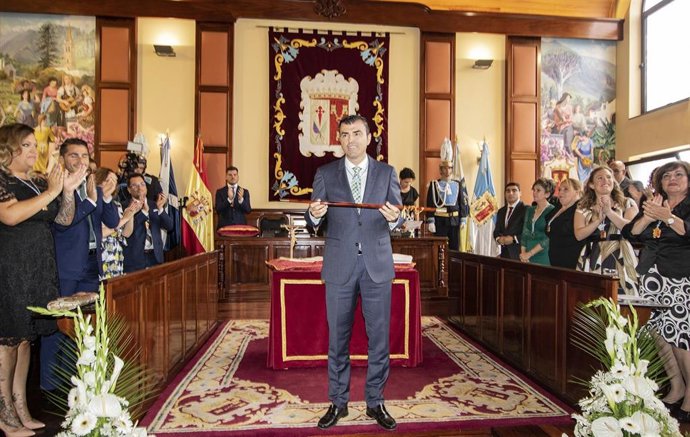 Manuel Domínguez (PP) cumplirá su tercer mandato consecutivo como alcalde de Los Realejos (Tenerife)