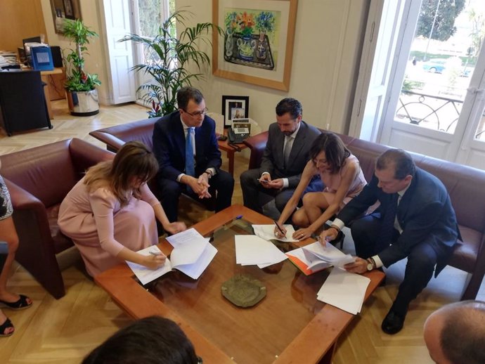 El acuerdo de PP y Cs en Murcia contiene 18 puntos, entre ellos el proyecto 'Murcia 2030'