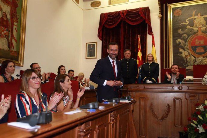 Alicante.- PSPV y Compromís reeditan su pacto y dan la alcaldía de Elche al socialista Carlos González