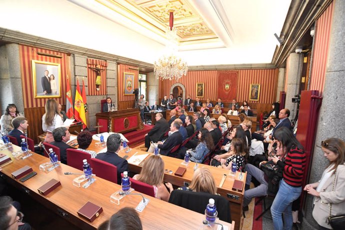 Burgos burla el pacto entre PP y Cs, Palencia se somete y Ávila, Salamanca, Soria, Valladolid y Zamora cumplen el guion