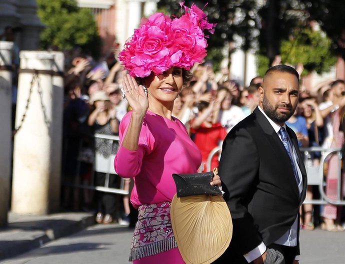 Naty Abascal y Victoria Beckham pasan del 'dress code' de Pilar Rubio y Sergio Ramos