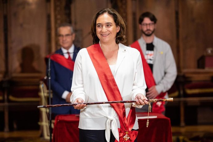El presidente de la Generalitat de Cataluña, Quim Torra, recibe a los nuevos concejales del Ayuntamiento de Barcelona