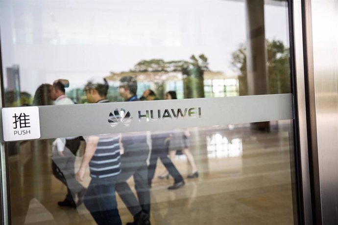China.- Detenidas dos personas en China por "difundir rumores" negativos sobre Huawei
