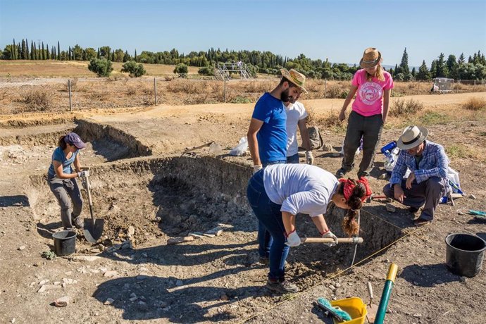 Sevilla.- Comienza la intervención arqueológica de un sector desconocido de las Termas Mayores de Itálica