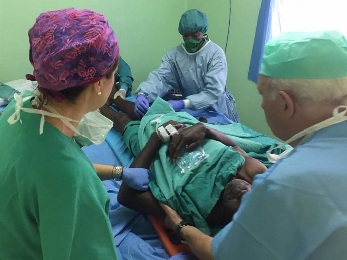 Málaga.- Nueva campaña quirúrgica en Guinea Ecuatorial organizada por un jesuita de un colegio malagueño