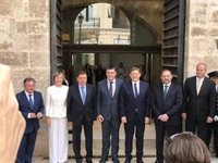 Puig dice que un gobierno como el Botànic II "no es posible" en España y afirma que Sánchez intenta crear "estabilidad"