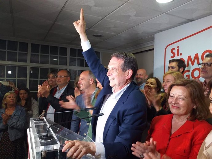26M-M.- Abel Caballero bate su récord en Vigo con 20 concejales, el BNG vuelve al Ayuntamiento y el PP se hunde