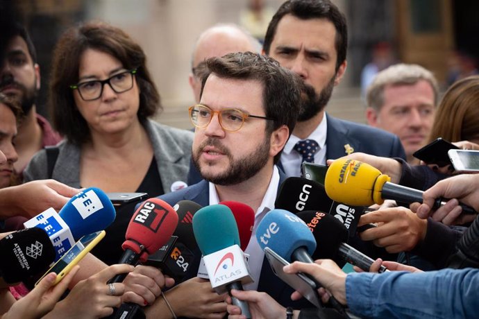 Aragons ve una "involución democrática" que Junqueras no pueda jurar como eurodiputado