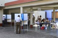 Centenars de detinguts a Guatemala durant una jornada electoral que continua amb diversos incidents aïllats