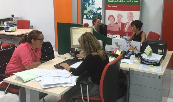 Málaga.- Más de 400 desempleados podrán beneficiarse de las ayudas del programa de inserción laboral de la Junta