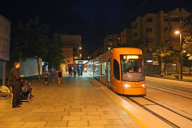 Alicante.- El TRAM tendrá servicio ininterrumpido del 20 al 24 de junio con motivo de las Fogueres