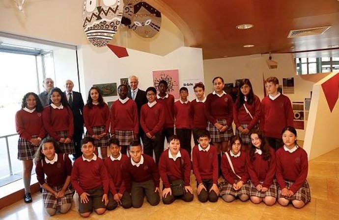 Más de 200 escolares vascos de 6 a 12 años exhiben sus obras en el Guggenheim Bilbao hasta el 15 de septiembre