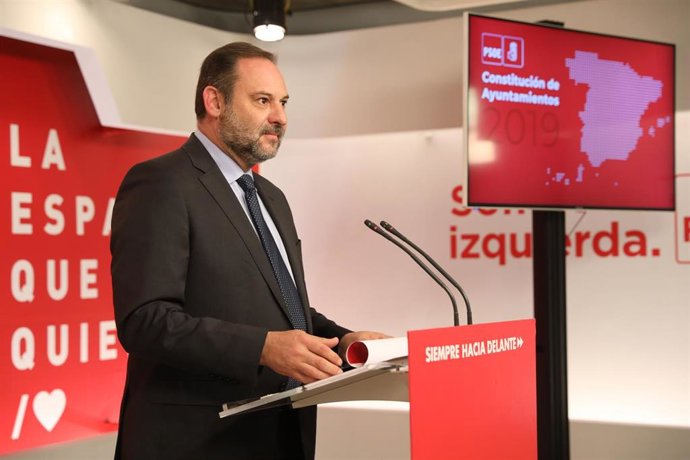 Pedro Sánchez irá a la investidura "en breve" tenga o no todos los apoyos amarra