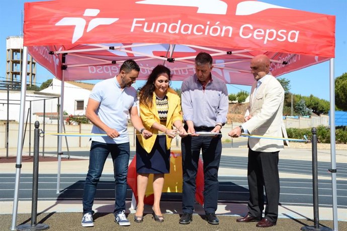 Huelva.- Palos cuenta con nuevo circuito de calistenia en el polideportivo fruto de la colaboración con Fundación Cepsa